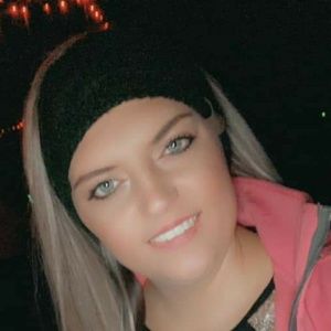 Meet your Posher, Adlee